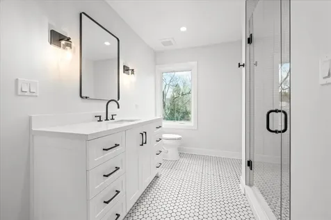 22 Lakeview Terrace Highland Park IL 60035