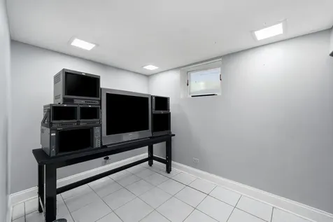 254 South Cumberland Parkway Des Plaines IL 60016