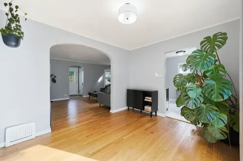 254 South Cumberland Parkway Des Plaines IL 60016
