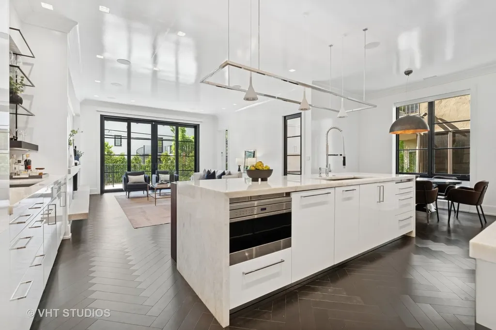 1878 North Orchard Street Chicago IL 60614
