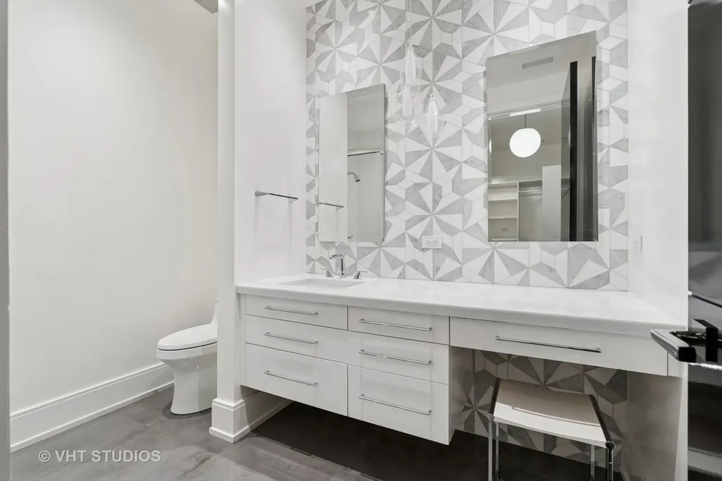 1878 North Orchard Street Chicago IL 60614