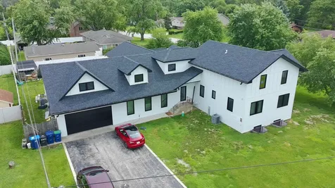 8501 South 84th Avenue Hickory Hills IL 60457