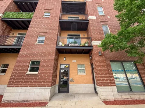 3954 North Oriole Avenue Chicago IL 60634