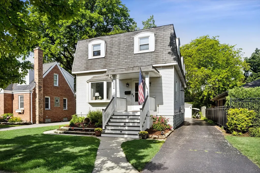 224 North Highland Avenue Elmhurst IL 60126