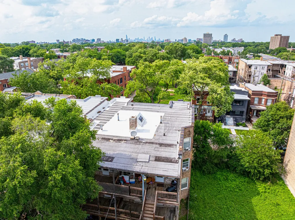 1509 East 69 Place Chicago IL 60637
