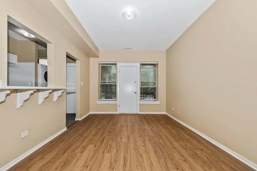 1509 East 69 Place Chicago IL 60637