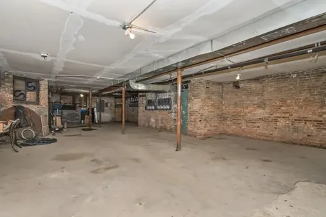 1509 East 69 Place Chicago IL 60637