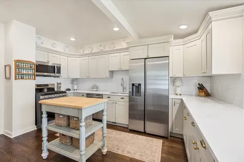 735 Gunderson Avenue Oak Park IL 60304