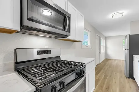 1408 Hedge Road Champaign IL 61821