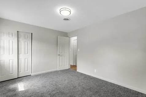 1408 Hedge Road Champaign IL 61821