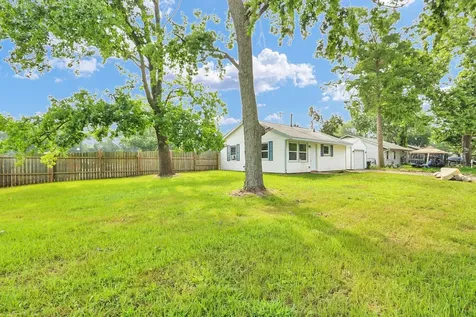 1408 Hedge Road Champaign IL 61821