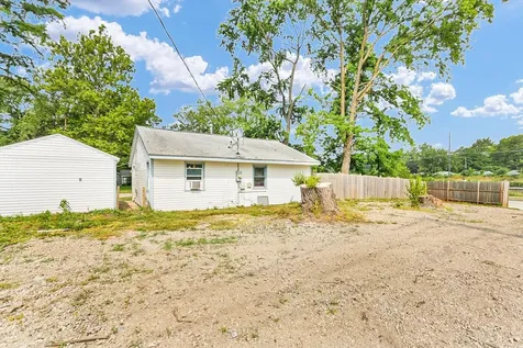 1408 Hedge Road Champaign IL 61821
