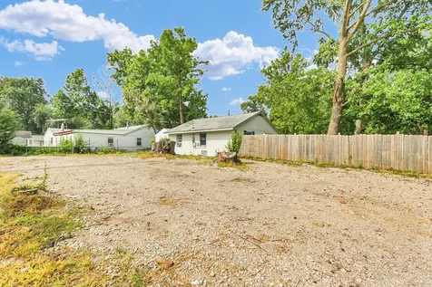 1408 Hedge Road Champaign IL 61821