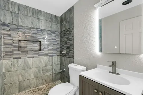 1408 Hedge Road Champaign IL 61821