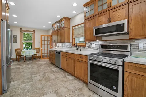 125 West 1st Avenue Clifton IL 60927