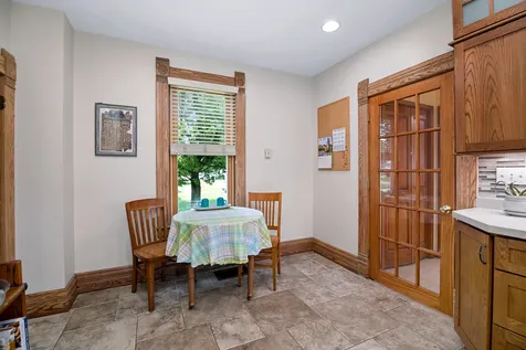 125 West 1st Avenue Clifton IL 60927