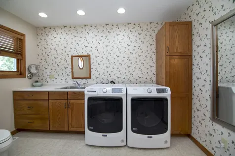 125 West 1st Avenue Clifton IL 60927