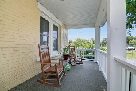 125 West 1st Avenue Clifton IL 60927