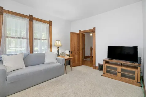 125 West 1st Avenue Clifton IL 60927