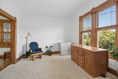 125 West 1st Avenue Clifton IL 60927