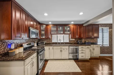 4438 North Nagle Avenue Harwood Heights IL 60706