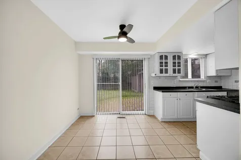1807 Whitney Drive Hanover Park IL 60133