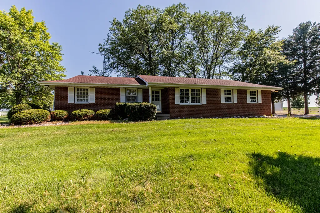 752 E Ill St 34 Highway Earlville IL 60518
