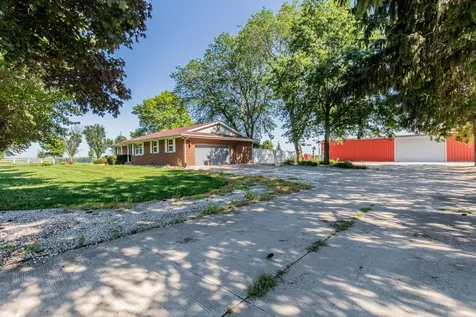 752 E Ill St 34 Highway Earlville IL 60518