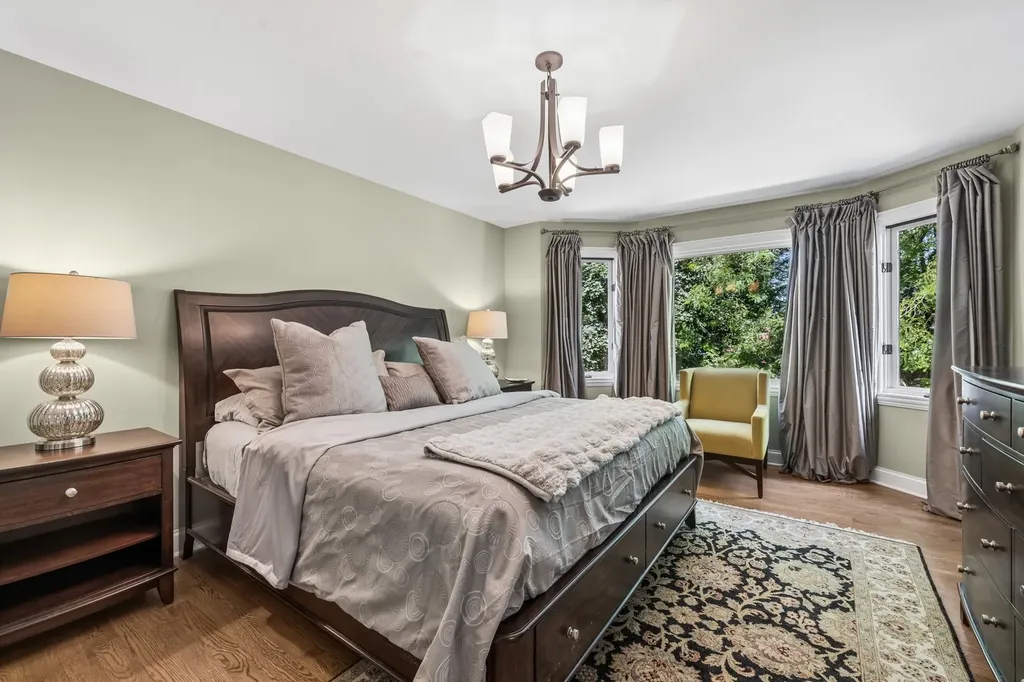 6341 North Le Mai Avenue Chicago IL 60646