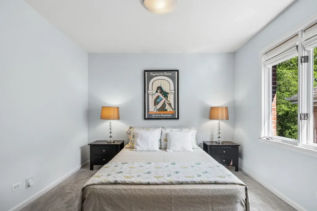 6341 North Le Mai Avenue Chicago IL 60646