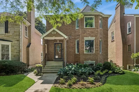 6341 North Le Mai Avenue Chicago IL 60646
