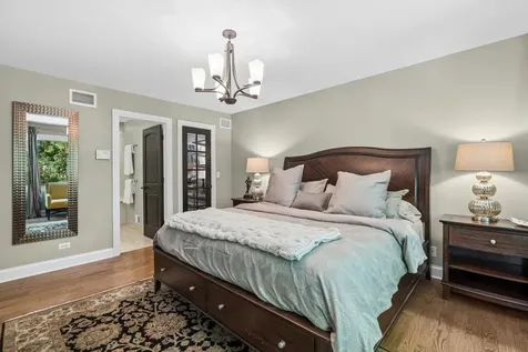 6341 North Le Mai Avenue Chicago IL 60646
