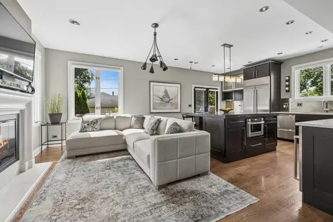 6341 North Le Mai Avenue Chicago IL 60646