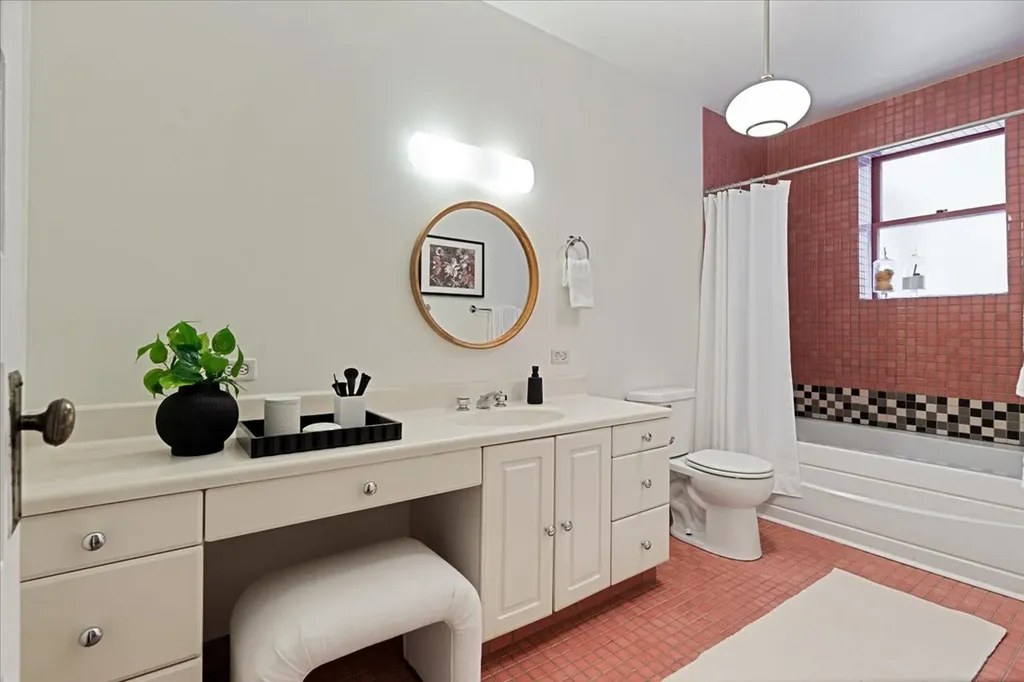 684 West Irving Park Road Chicago IL 60613