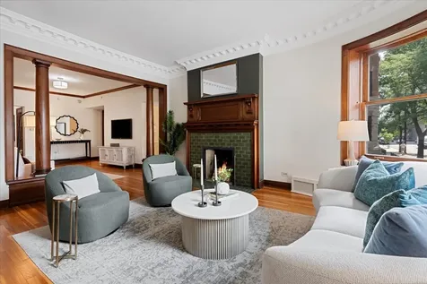 684 West Irving Park Road Chicago IL 60613