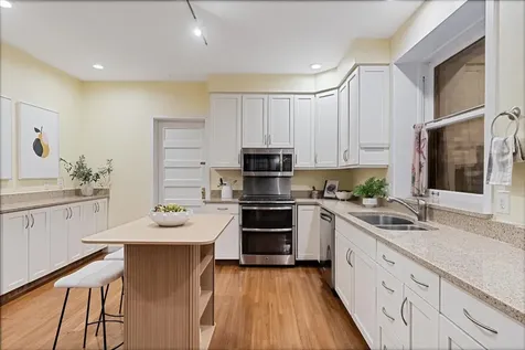 684 West Irving Park Road Chicago IL 60613