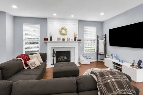 3109 Drury Lane Carpentersville IL 60110