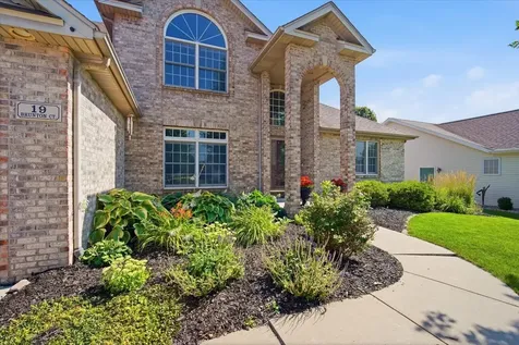 19 Brunton Court Bloomington IL 61704
