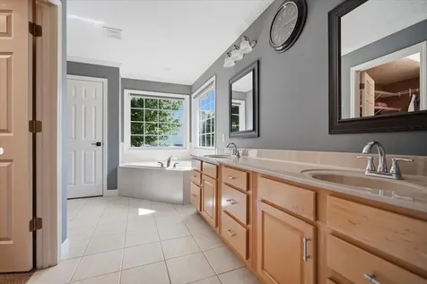19 Brunton Court Bloomington IL 61704