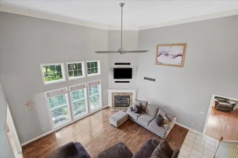 19 Brunton Court Bloomington IL 61704