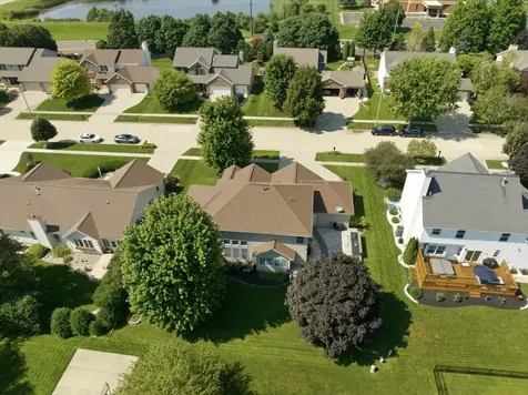 19 Brunton Court Bloomington IL 61704