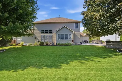 19 Brunton Court Bloomington IL 61704