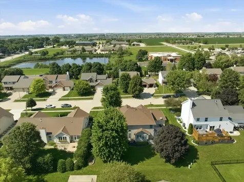 19 Brunton Court Bloomington IL 61704