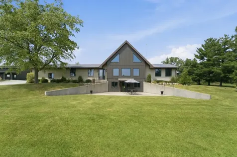 2437 North 1480 East Road Ashkum IL 60911