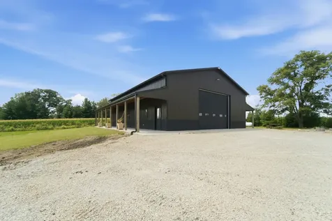 2437 North 1480 East Road Ashkum IL 60911