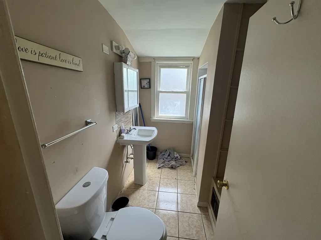 12553 South Lowe Street Chicago IL 60628