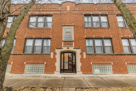 6758 South Campbell Avenue Chicago IL 60629