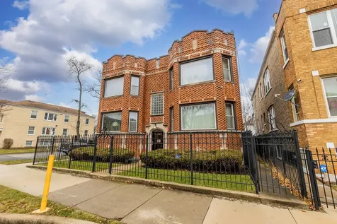 6758 South Campbell Avenue Chicago IL 60629