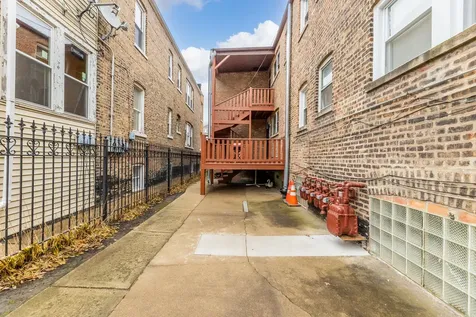6758 South Campbell Avenue Chicago IL 60629