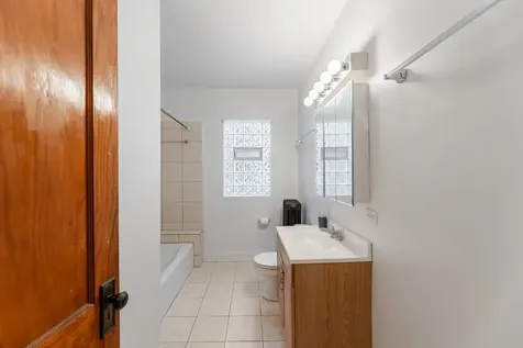6758 South Campbell Avenue Chicago IL 60629